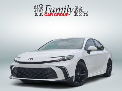 Used 2025 Toyota Camry SE w/ Convenience Package