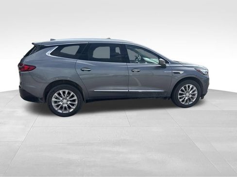 Used 2020 Buick Enclave Premium w/ Sun and Sites Package FWD image 8