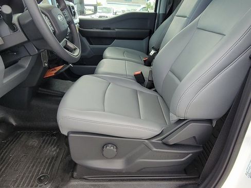 New 2026 Ford F350 XL w/ XL Chrome Package image 9