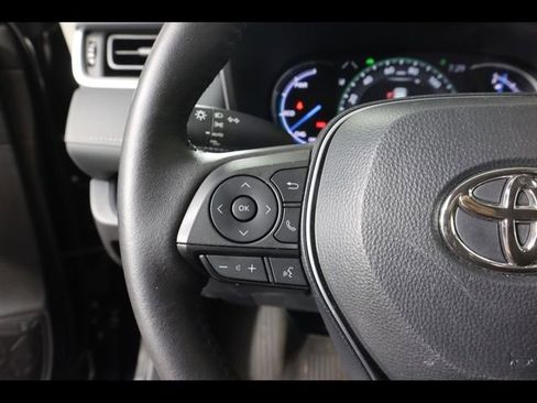 Used 2024 Toyota RAV4 XLE w/ Convenience Package image 22