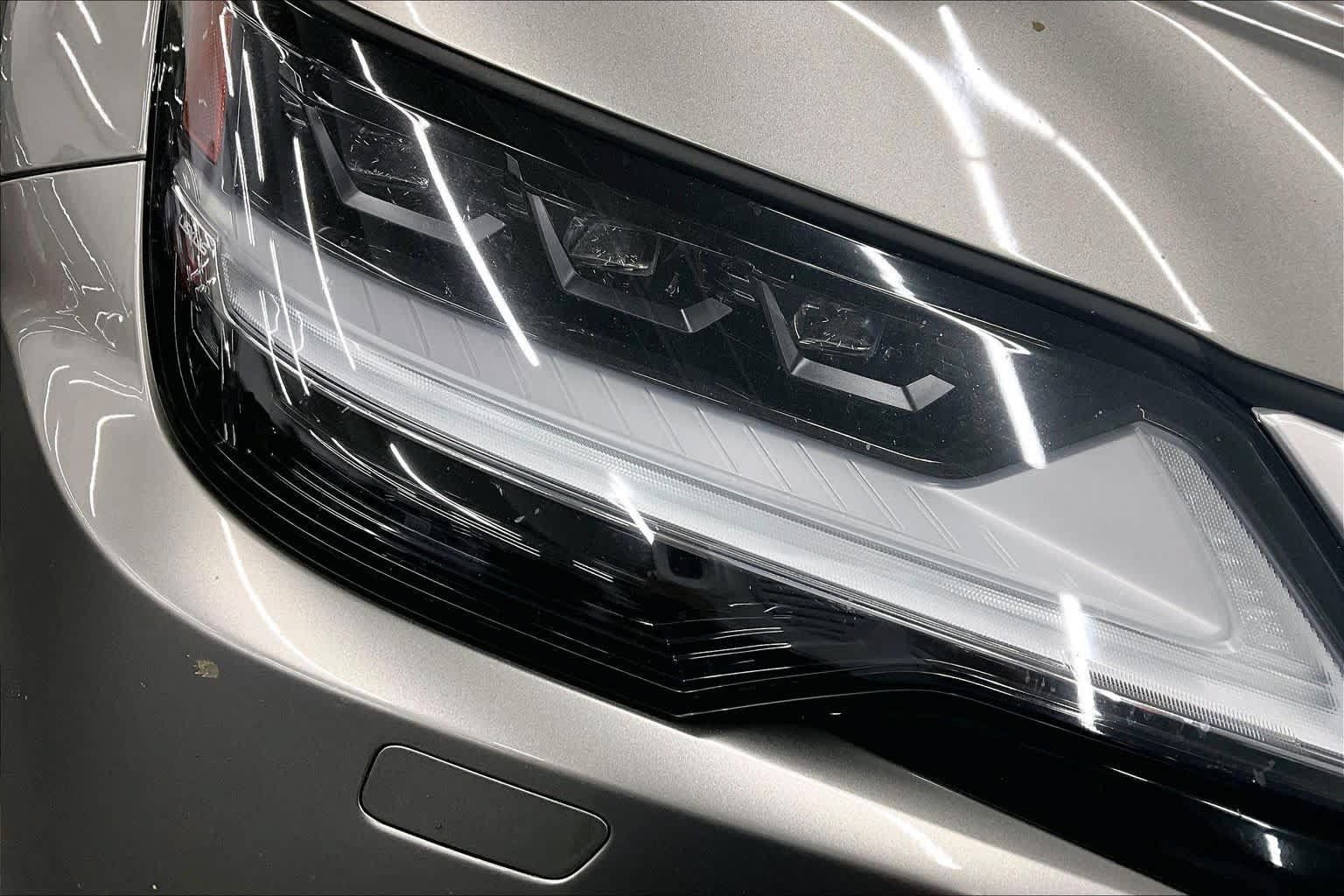 Used 2022 Lexus LX 600 4WD w/ Luxury Package image 26
