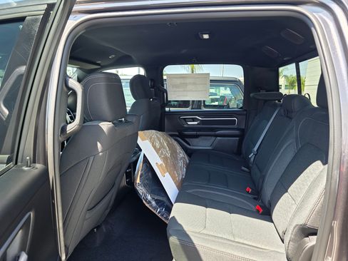 New 2026 RAM 1500 Big Horn AWD/4WD image 16