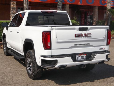 Used 2021 GMC Sierra 1500 AT4 w/ AT4 Premium Package image 7