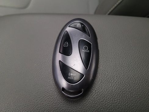 Used 2025 Hyundai Elantra SEL FWD image 32