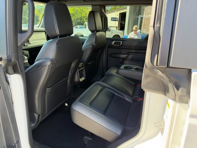 Used 2025 Ford Bronco Outer Banks AWD/4WD image 18