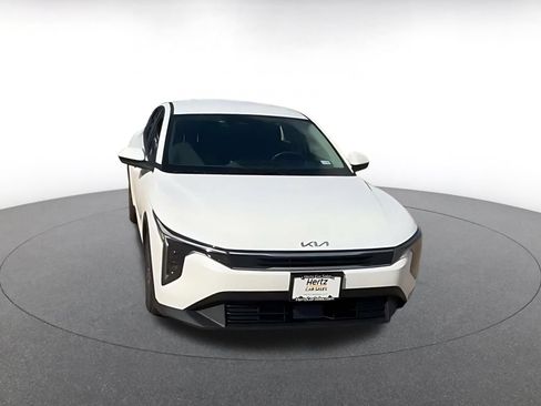 Used 2025 Kia K4 FWD image 4
