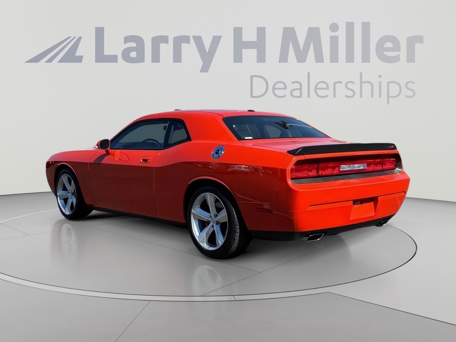 Used 2008 Dodge Challenger SRT8 RWD image 4