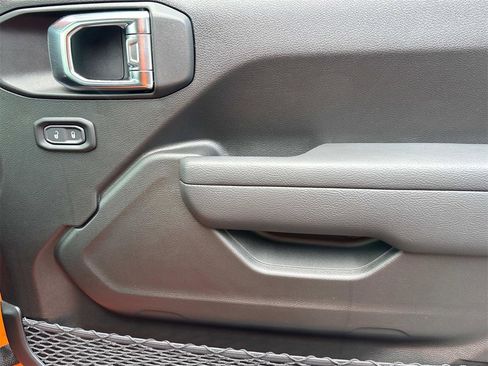 New 2025 Jeep Gladiator Sport image 36