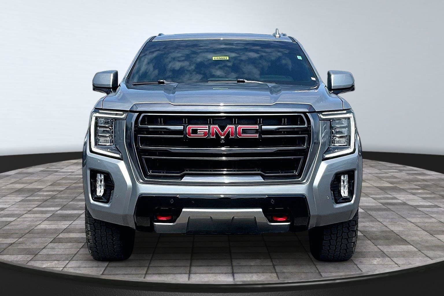 Used 2024 GMC Yukon AT4 w/ AT4 Premium Plus Package AWD/4WD image 2