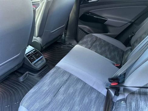 Used 2022 Volkswagen ID.4 Pro image 9