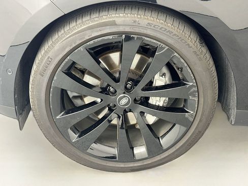 Used 2025 Land Rover Range Rover Sport SE AWD/4WD image 31