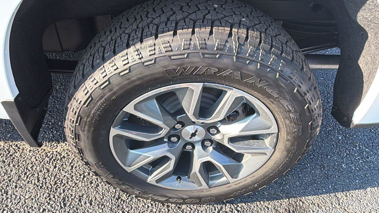 New 2026 Chevrolet Silverado 1500 RST AWD/4WD image 12