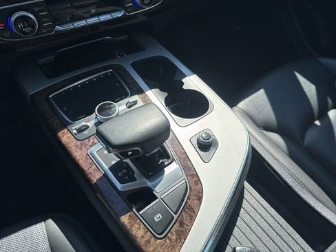 Used 2019 Audi Q7 2.0T Premium Plus w/ Premium Plus Package image 37