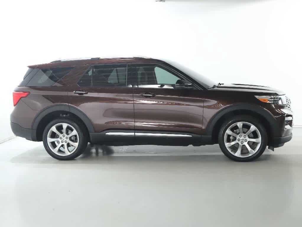 Used 2020 Ford Explorer Platinum w/ Premium Technology Package AWD/4WD image 11