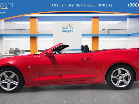 Used 2018 Chevrolet Camaro LT RWD image 7