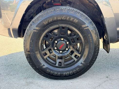 Used 2016 Toyota 4Runner TRD Pro AWD/4WD image 26
