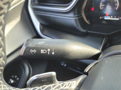 Used 2023 Jeep Grand Cherokee Laredo X image 18