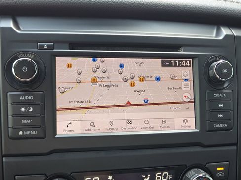 Used 2019 Nissan Titan SL w/ Midnight Edition image 24