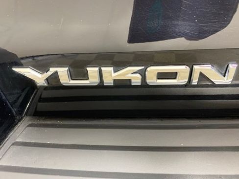 Used 2020 GMC Yukon Denali w/ Open Road Package AWD/4WD image 39