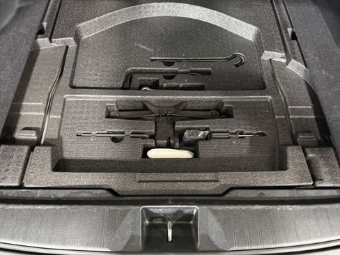 Used 2017 Subaru Outback 2.5i Premium image 10