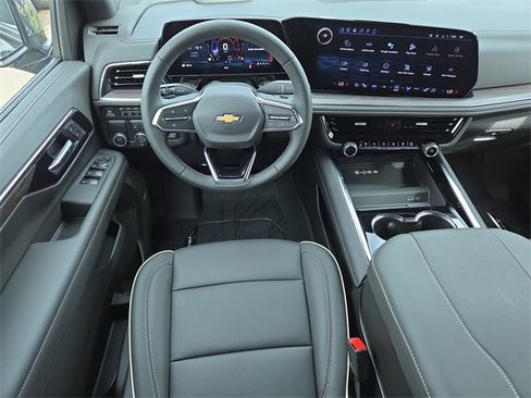 New 2026 Chevrolet Suburban Premier w/ Sun And Tow Package image 13