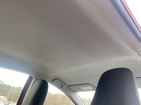 Used 2016 Toyota Prius C One image 19