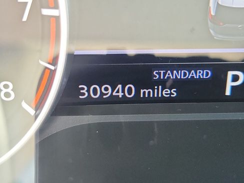Used 2025 Nissan Rogue SV FWD image 22