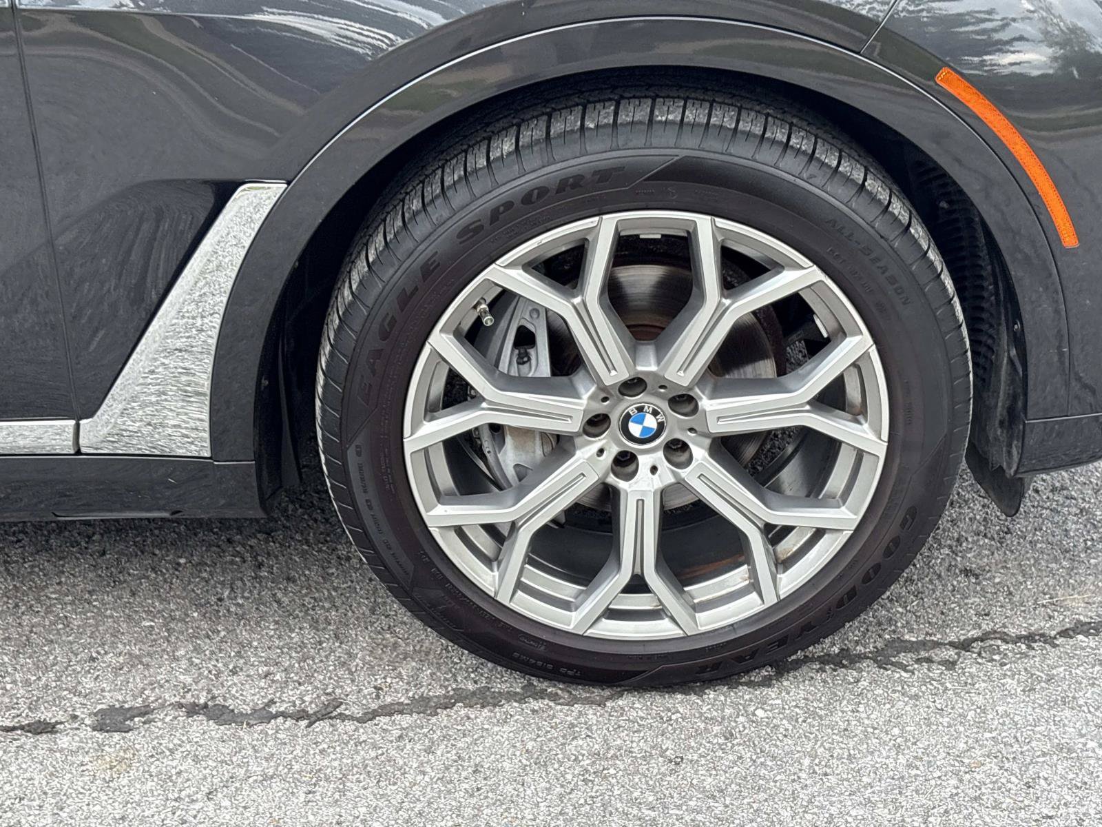 Used 2020 BMW X7 xDrive40i w/ Executive Package AWD/4WD image 10