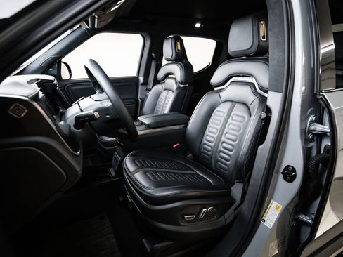Used 2024 Rivian R1T Adventure AWD/4WD image 5