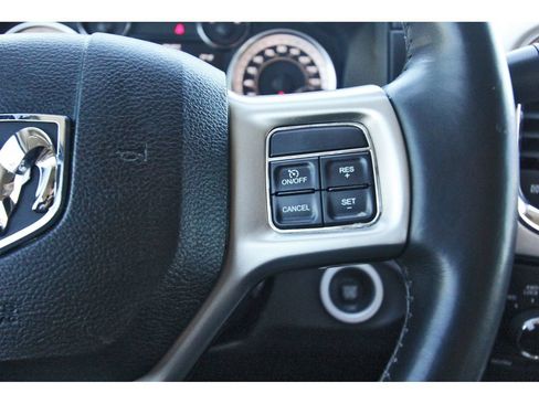 Used 2018 RAM 2500 Laramie w/ Off Road Package image 16