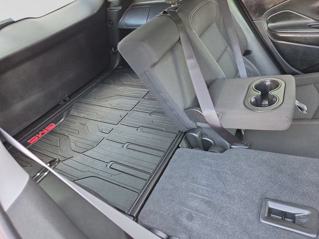Used 2024 GMC Terrain SLE w/ LPO, Floor Liner Package FWD image 28