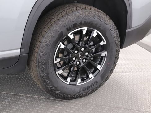 Used 2026 Chevrolet Traverse Z71 AWD/4WD image 14