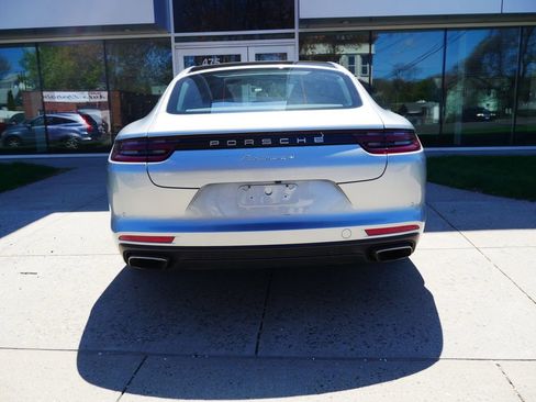 Used 2019 Porsche Panamera 4 AWD/4WD image 6