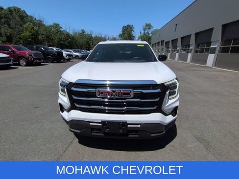 Used 2025 GMC Terrain Elevation w/ Elevation Premium Package AWD/4WD image 7