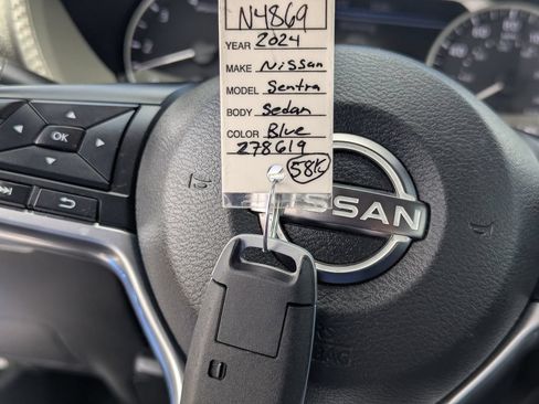 Used 2024 Nissan Sentra SV FWD image 35