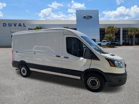 Used 2024 Ford Transit 250 148 Medium Roof RWD image 3