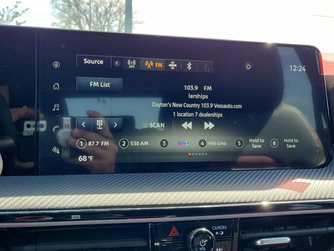 Used 2025 Nissan Kicks SR image 26