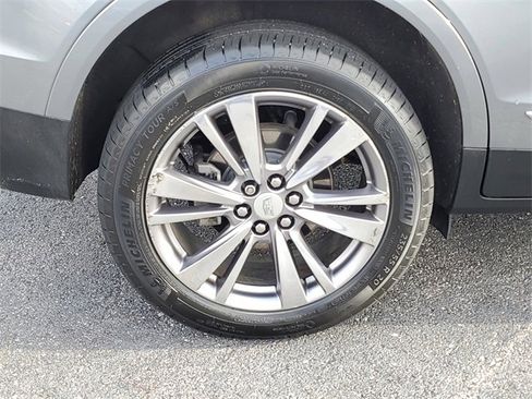 Used 2020 Cadillac XT5 Premium Luxury image 7