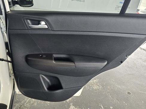 Used 2021 Kia Sportage LX image 25