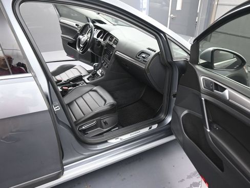 Used 2018 Volkswagen Golf Alltrack SEL AWD/4WD image 45
