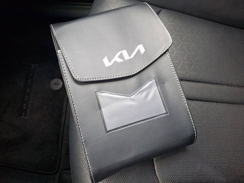 Certified 2022 Kia Sorento S w/ Panoramic Sunroof Package image 25