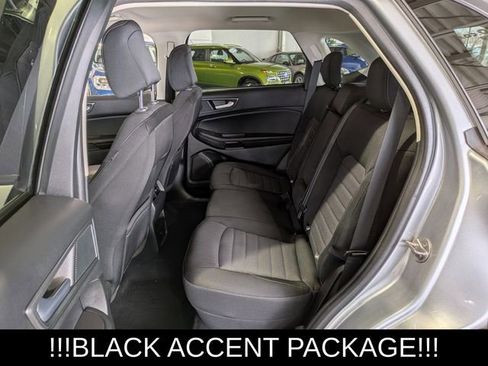 Used 2024 Ford Edge SE w/ Black Appearance Package image 16