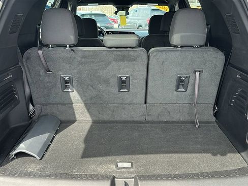 Used 2024 Chevrolet Traverse LT w/ Trailering Package image 27