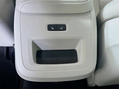 Used 2024 Volvo S60 B5 Plus image 30