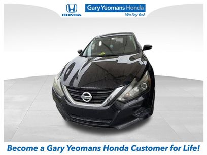 Used 2017 Nissan Altima 2.5 SL w/ 2.5 Technology Package