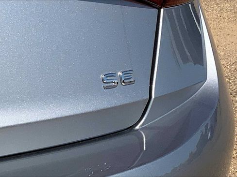 New 2026 Volkswagen Jetta SE FWD image 15