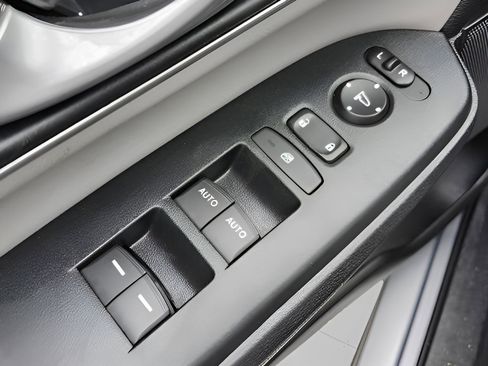 Used 2019 Honda CR-V EX-L image 31