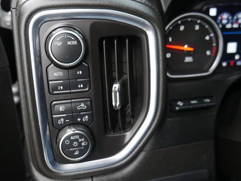 Used 2022 Chevrolet Silverado 3500 LTZ w/ LTZ Premium Package image 11