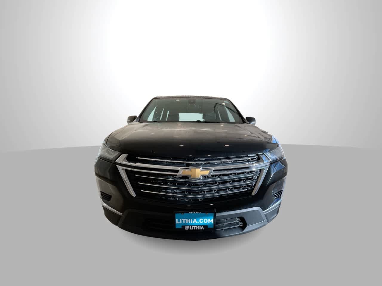 Used 2023 Chevrolet Traverse LT AWD/4WD image 3