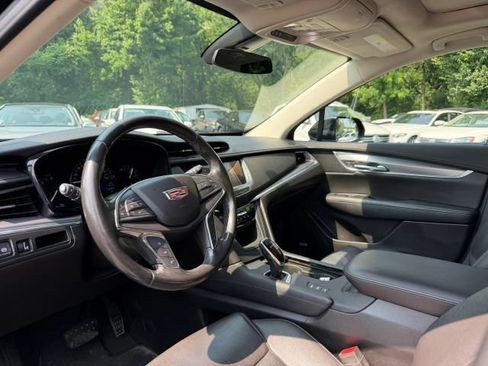 Used 2019 Cadillac XT5 Luxury AWD/4WD image 10